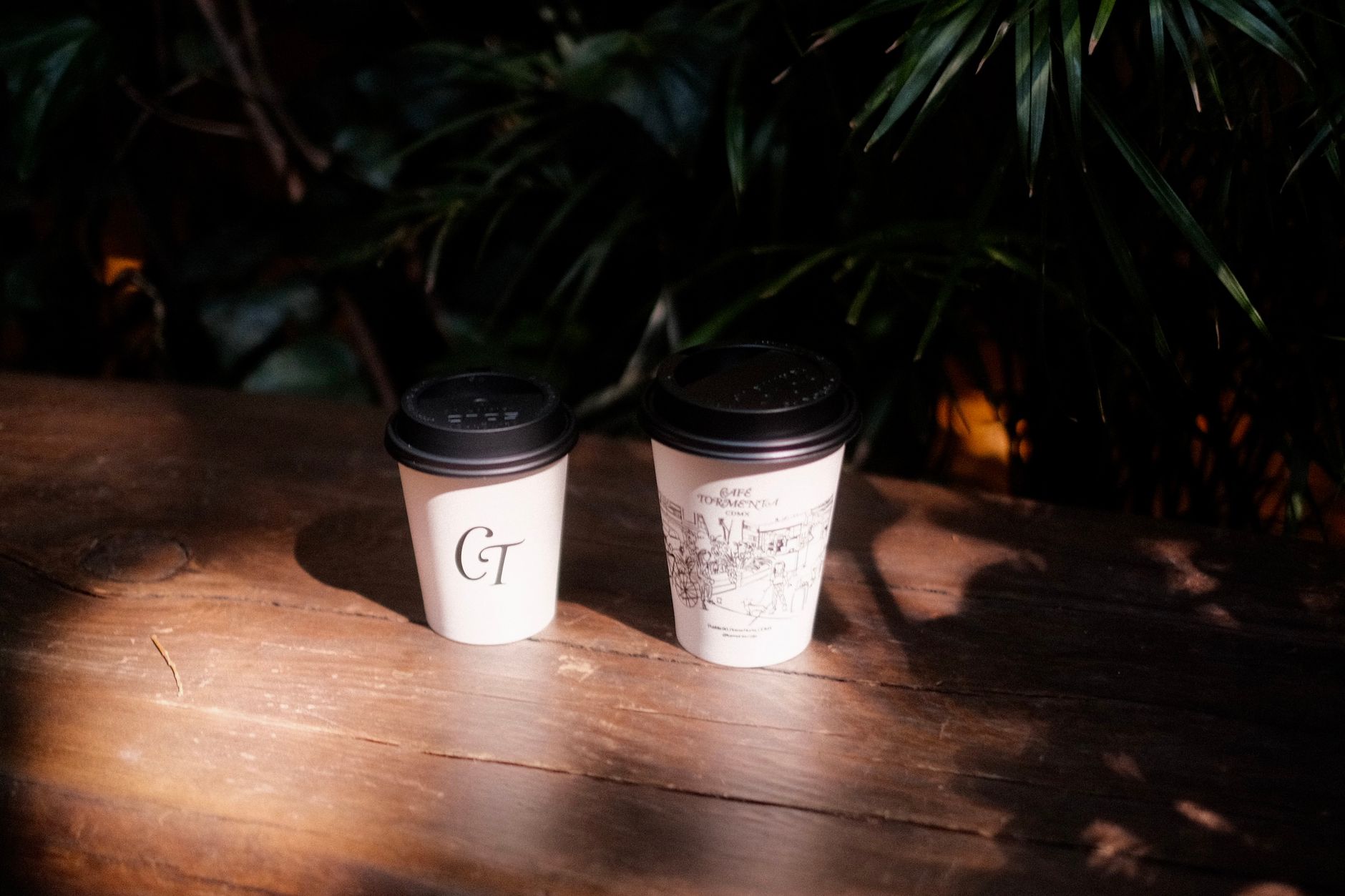 americano vs long black side by side ceramic cups