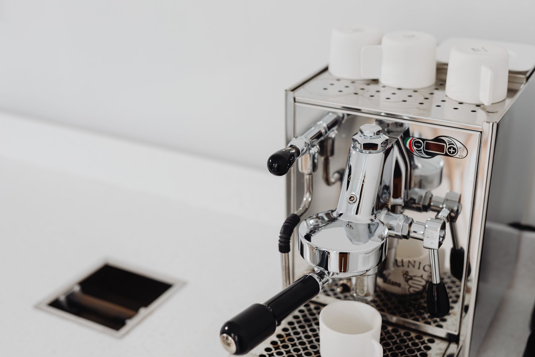 semi-automatic espresso machine portafilter loaded