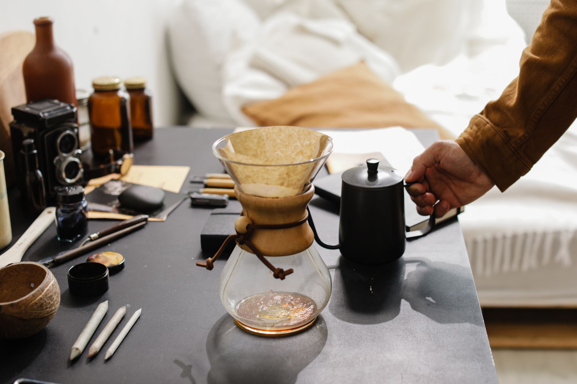 french press coarse coffee grounds metal mesh filter
