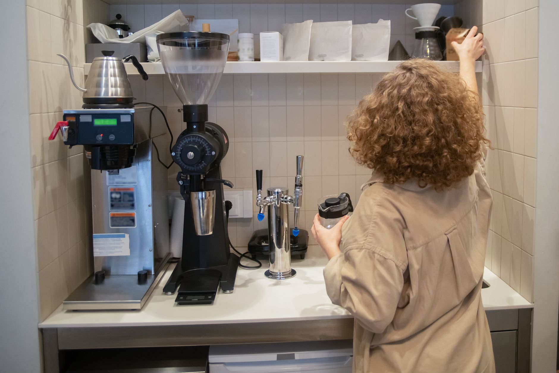 seattle coffee shop espresso bar wood counter