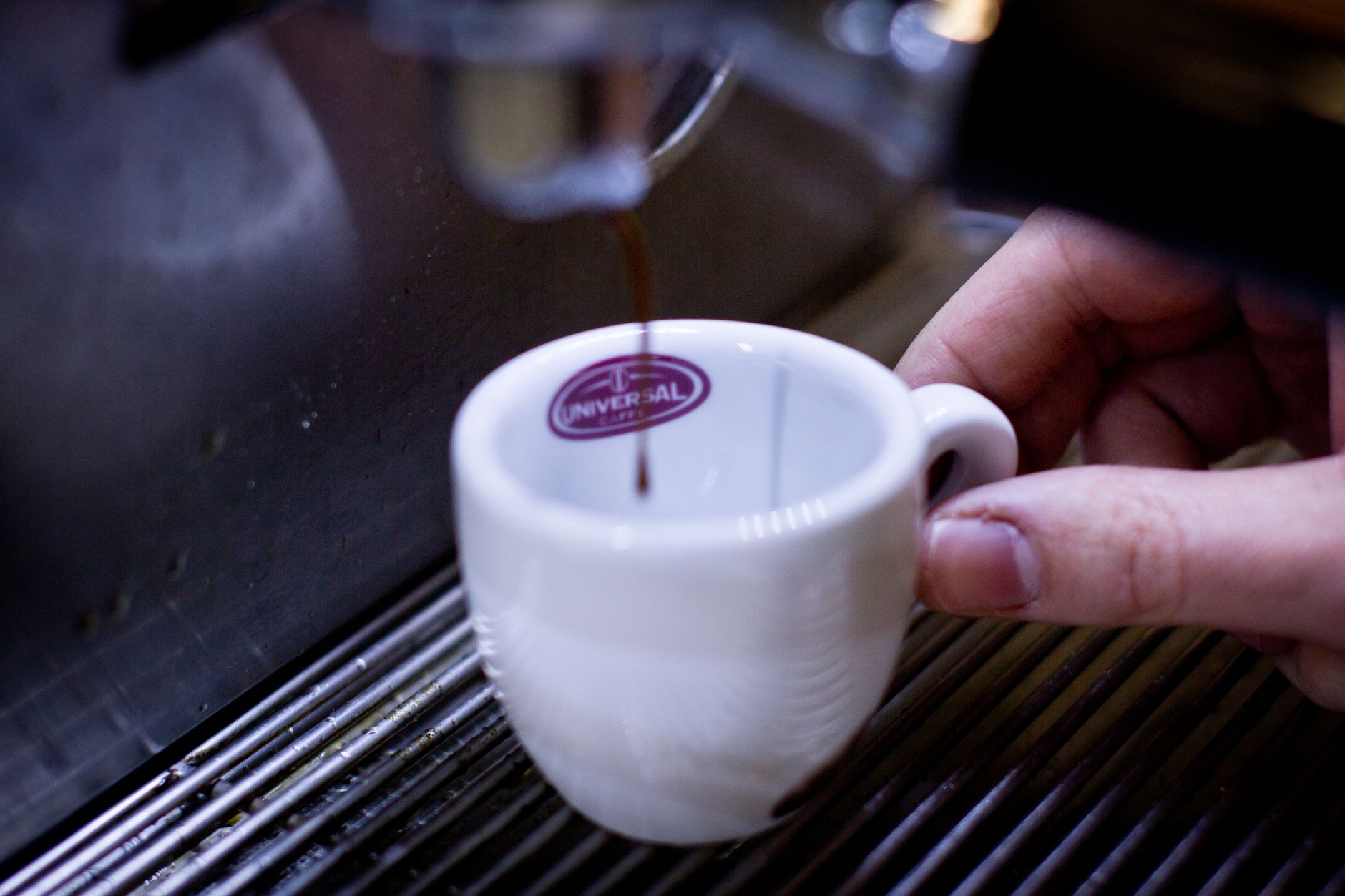 VST ridgeless espresso basket on scale portafilter