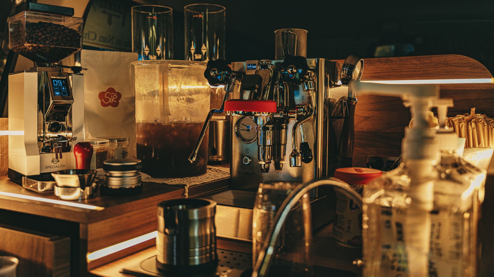 flair 58x manual lever espresso portafilter pressure gauge