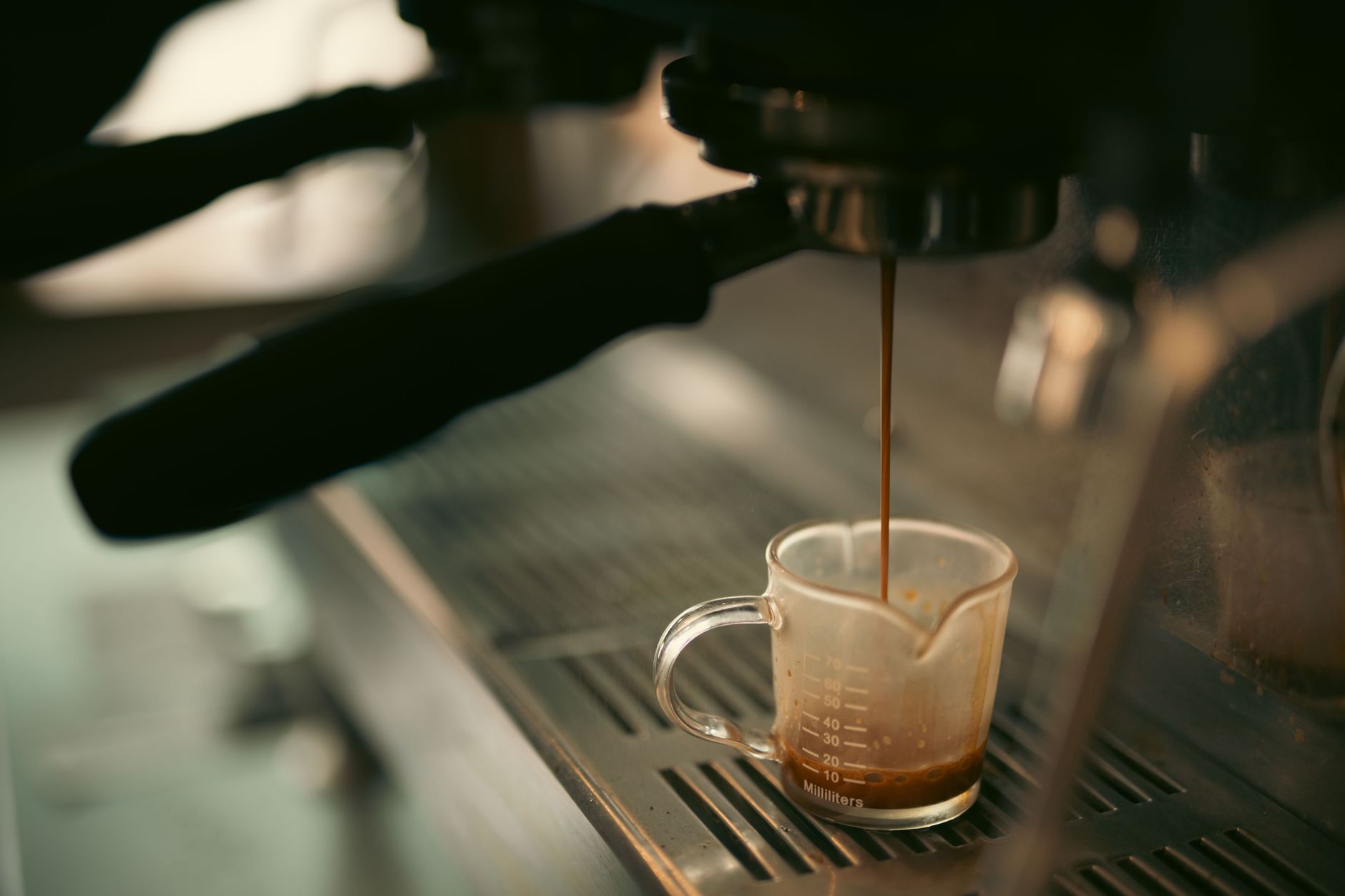 bialetti moka express aluminium stovetop three-cup