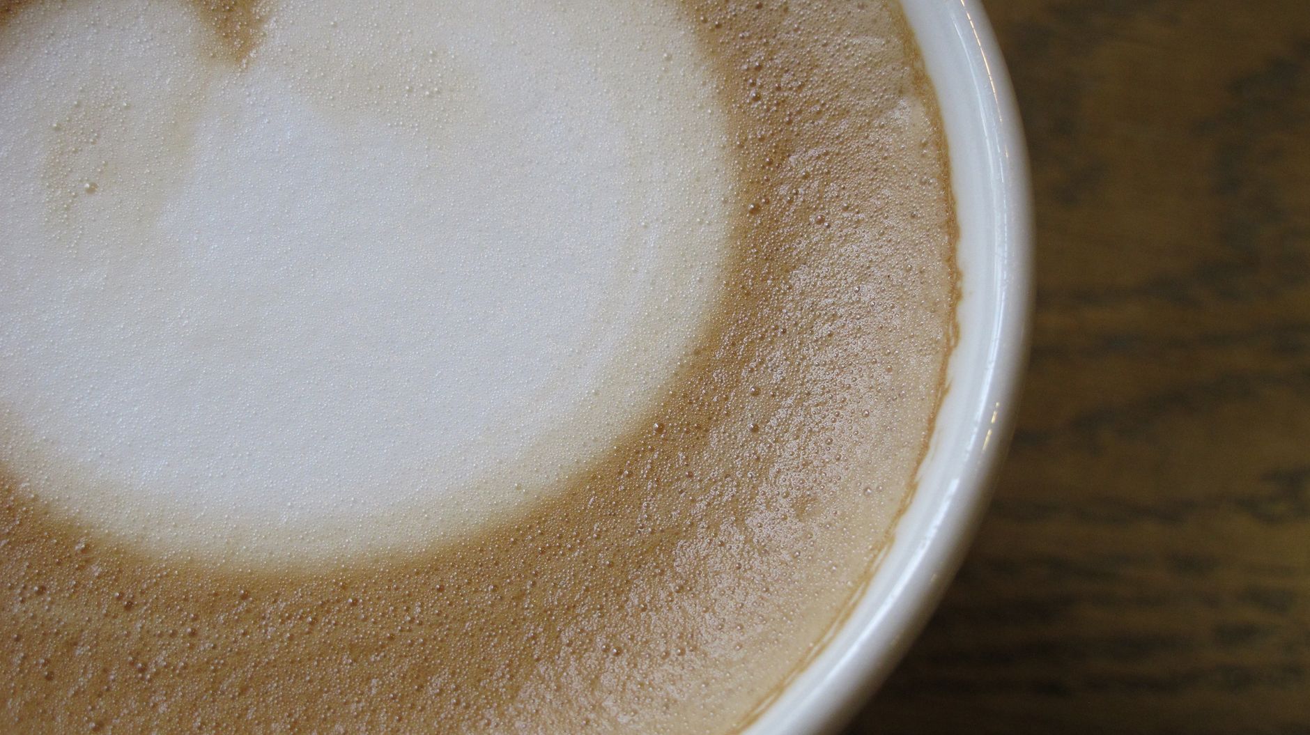 caffè breve espresso half-and-half steamed foam close-up