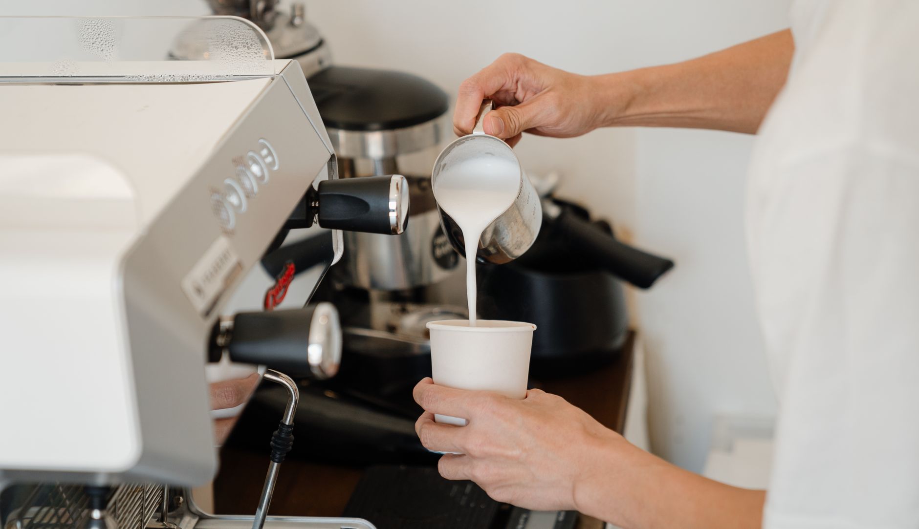 milk steaming wand pitcher microfoam latte art