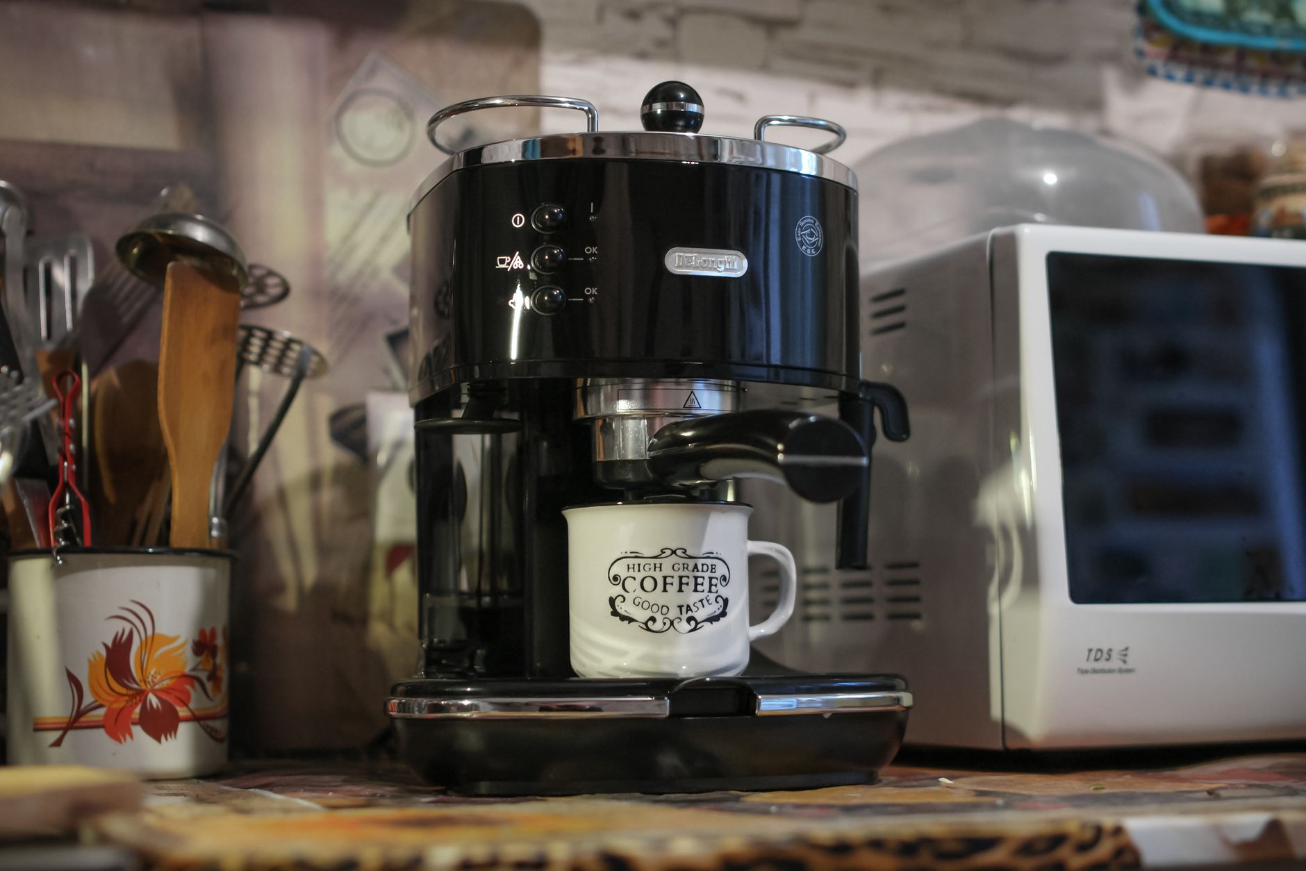 delonghi dedica slim espresso machine silver countertop