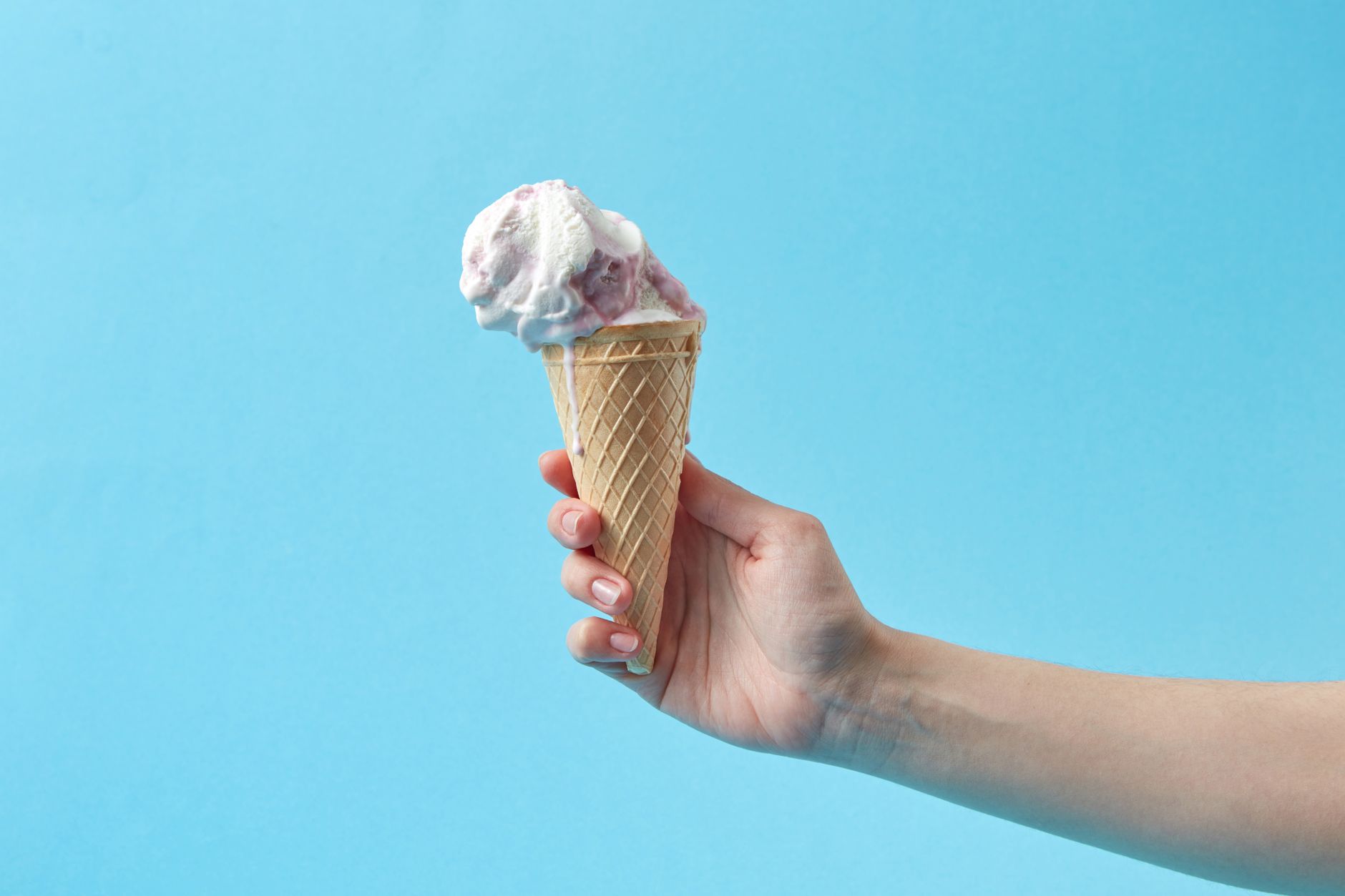 gelato scoop vanilla dense Italian style