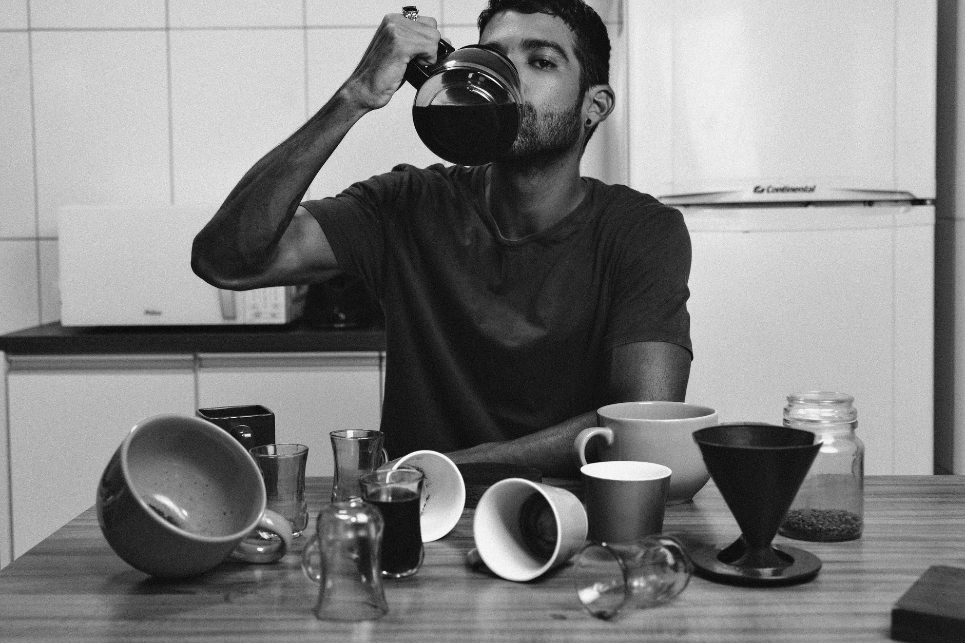 chemex-filter-paper-rinsing-hot-water-preheating