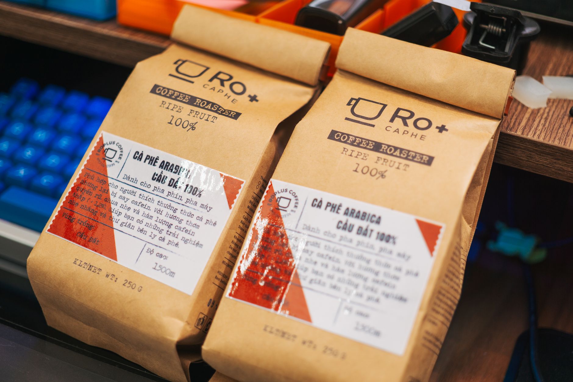 fresh whole bean coffee vs pre-ground oxidation comparison