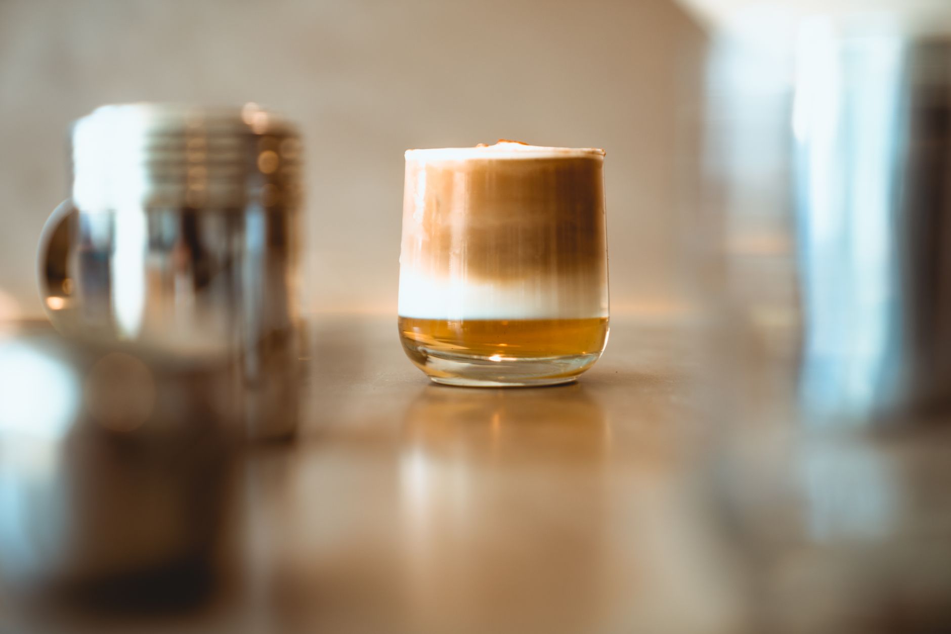 espresso shot golden crema extraction flow