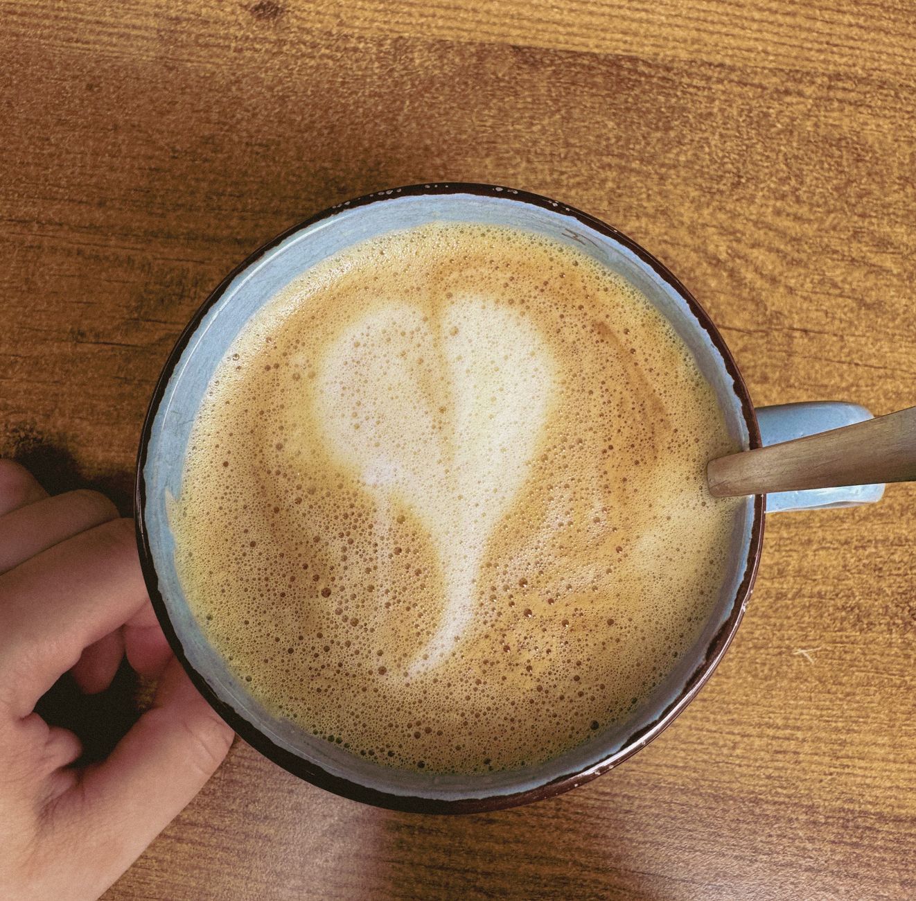 latte art heart pattern espresso cup overhead