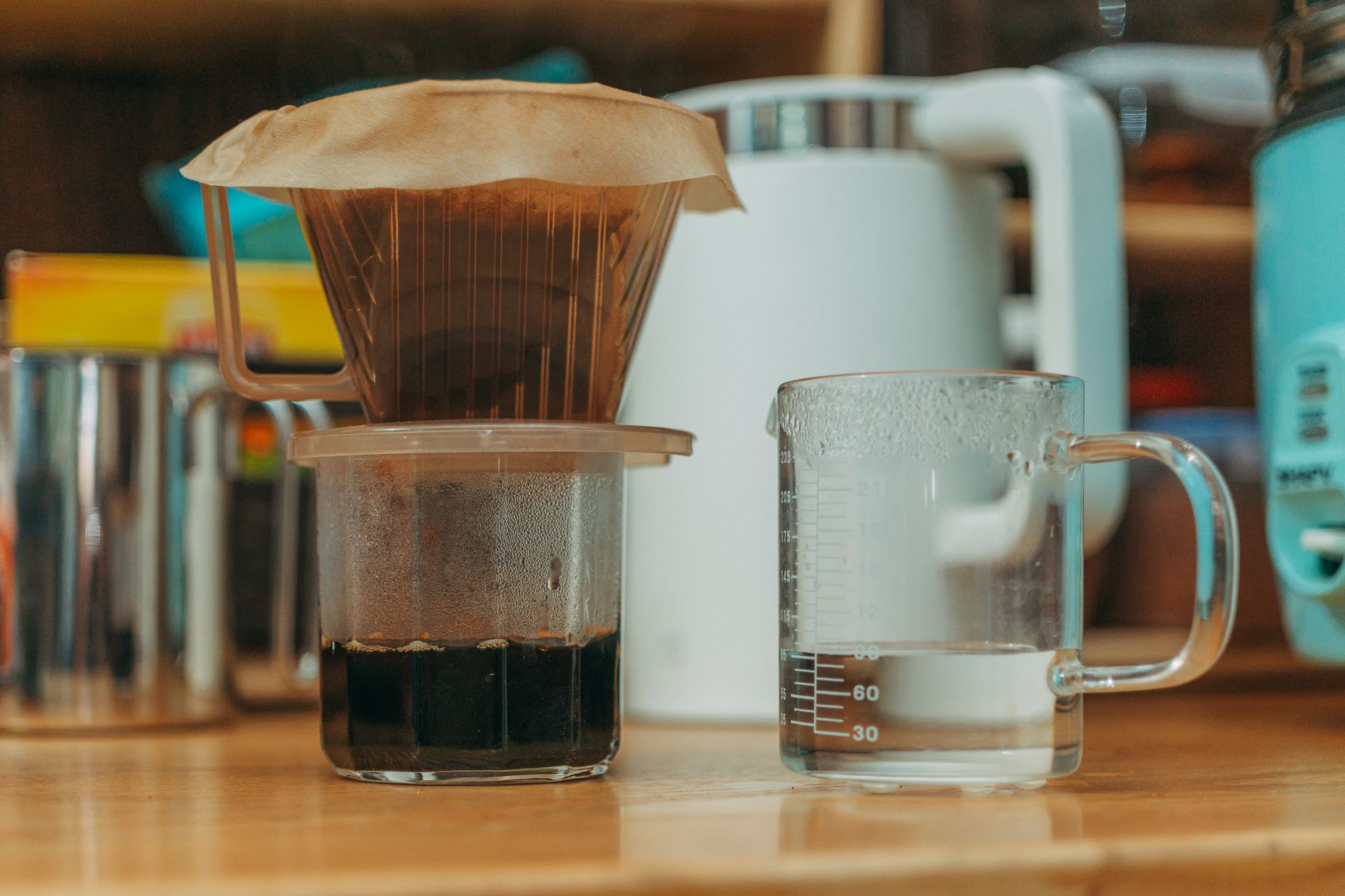 pour over coffee bloom light roast glass carafe