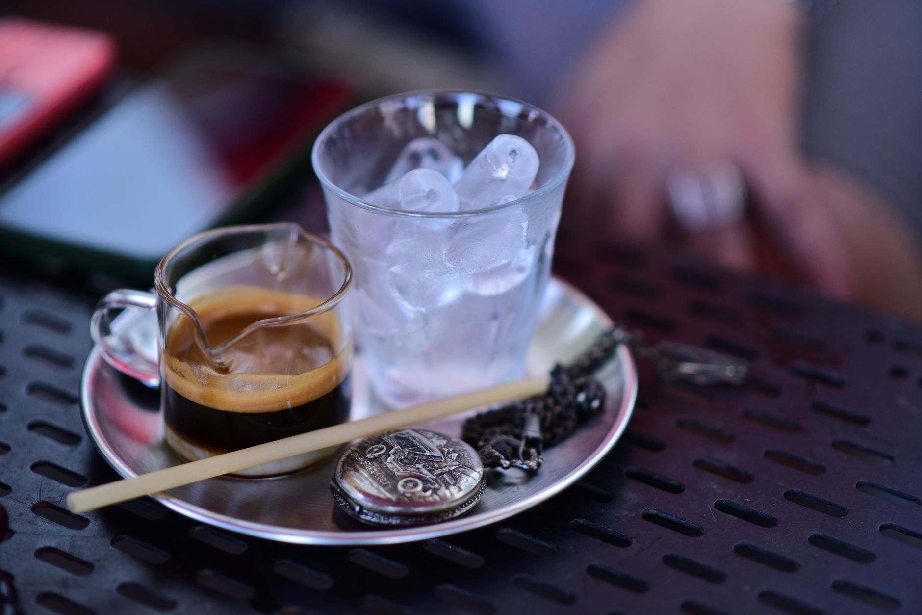 vietnamese coffee ingredients sweetened condensed milk phin filter